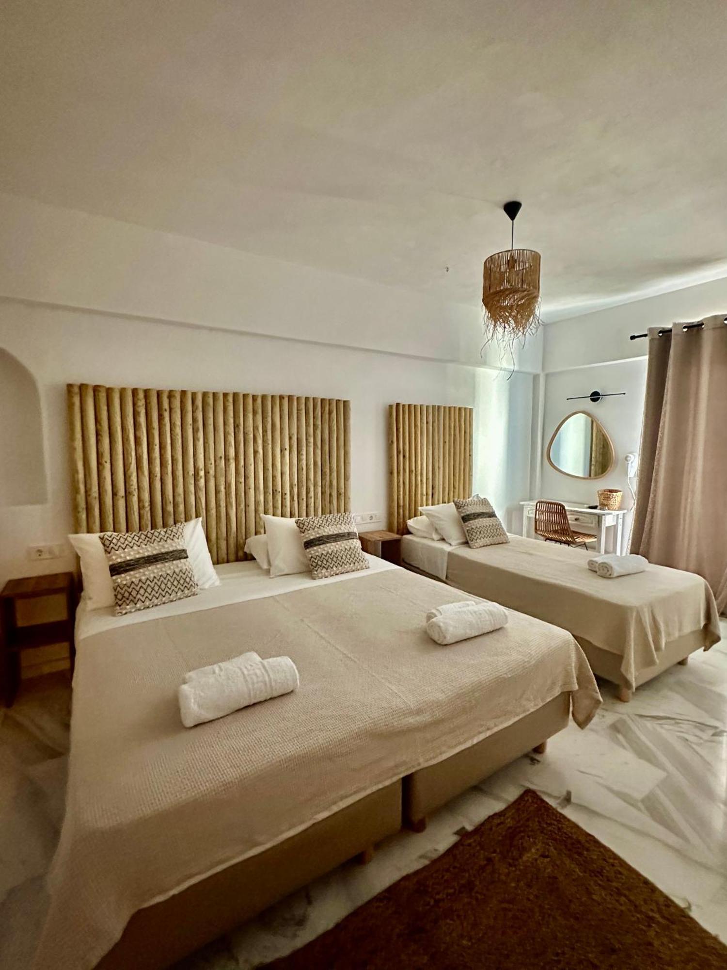 Athina Rooms - Lounge Apartments Páros Extérieur photo