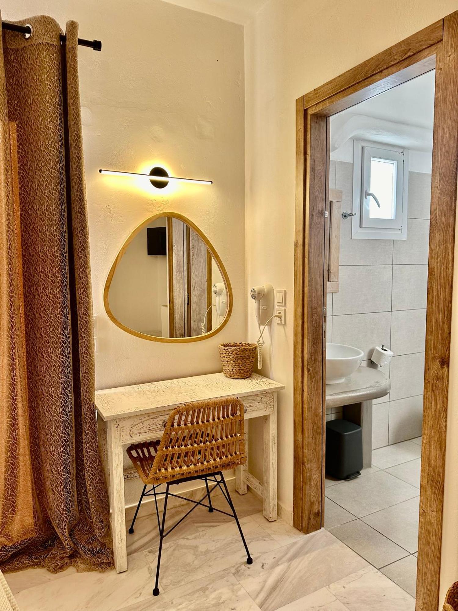 Athina Rooms - Lounge Apartments Páros Extérieur photo