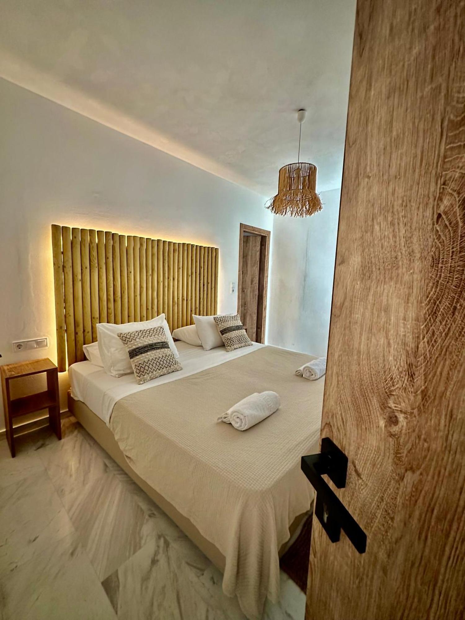 Athina Rooms - Lounge Apartments Páros Extérieur photo